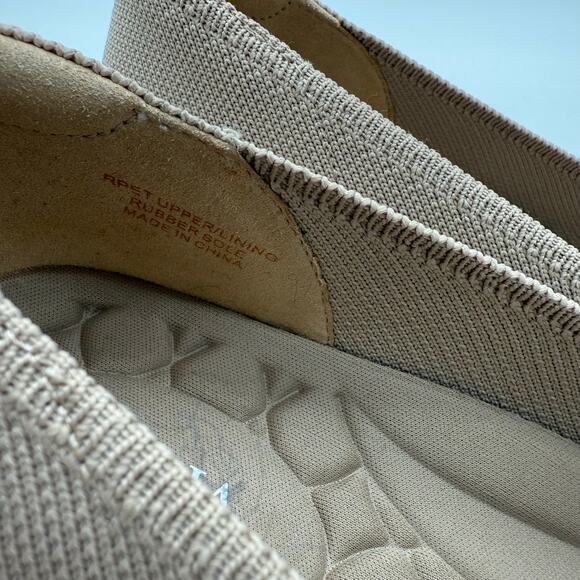 Vivaia Scarlett Pointed Toe Kitten Heels Old Money Almond Comfort Heels 8.5 - Picture 3 of 9